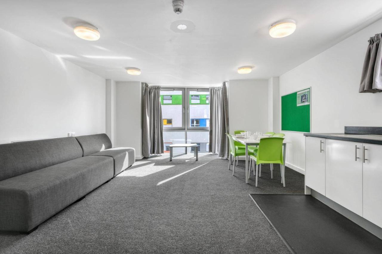 Bright & Central Room In Luton, Sleeps 2 Лутон Екстер'єр фото