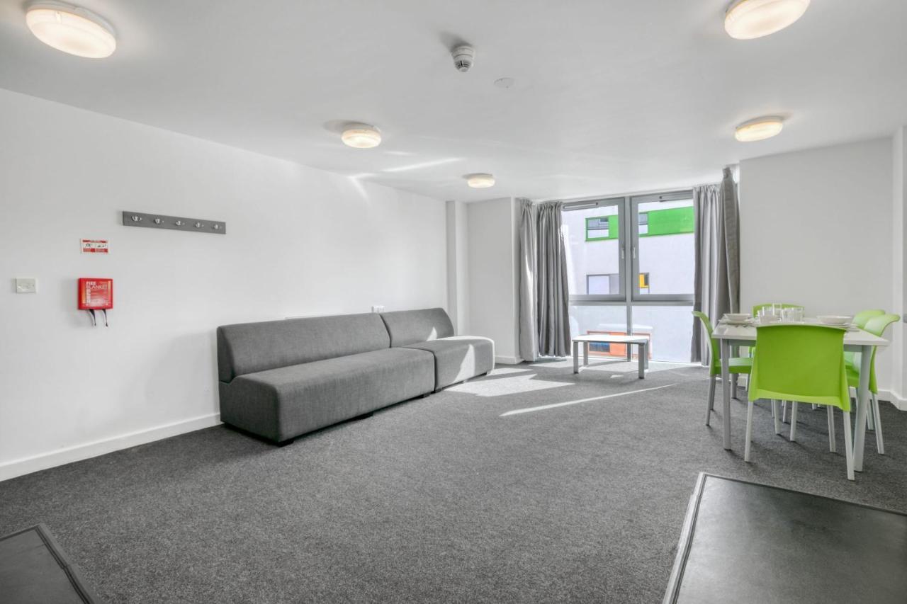 Bright & Central Room In Luton, Sleeps 2 Лутон Екстер'єр фото