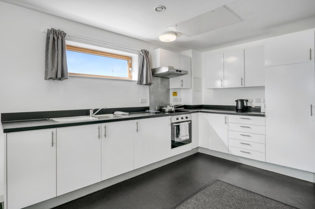 Bright & Central Room In Luton, Sleeps 2 Лутон Екстер'єр фото