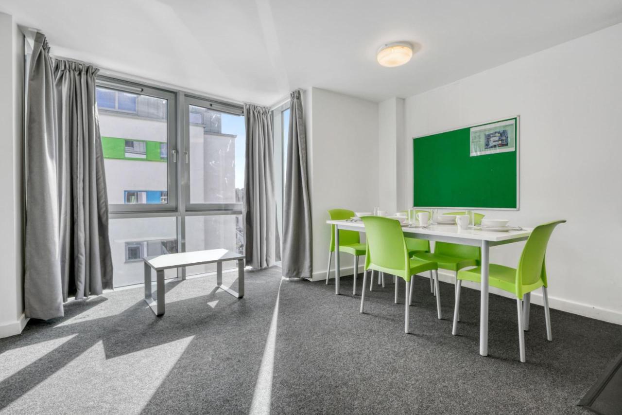 Bright & Central Room In Luton, Sleeps 2 Лутон Екстер'єр фото